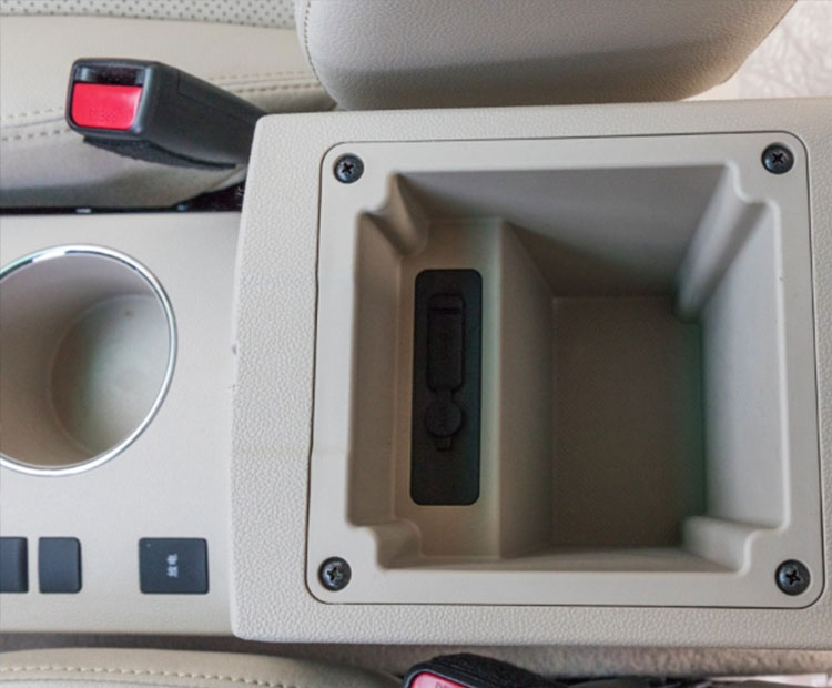 比亚迪-比亚迪e5