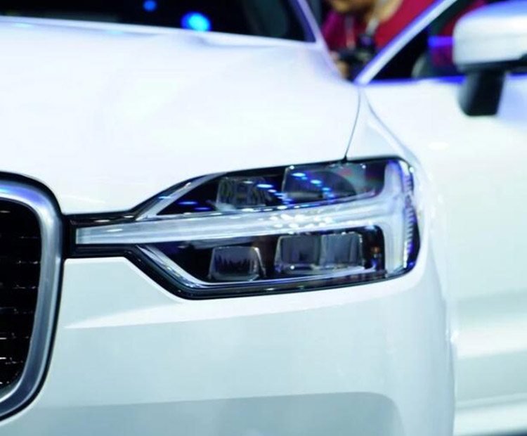 沃尔沃XC60新能源-沃尔沃XC60插电式混动 2026款 插电式混动 长续航四驱智雅豪华版