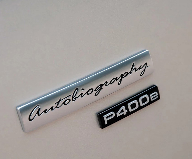 路虎揽胜 插电混动-揽胜新能源 2024款 P440e 插电式电动混合版 典范加长版