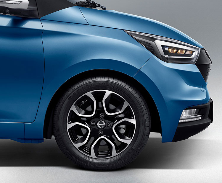 江铃集团新能源-易至EV3