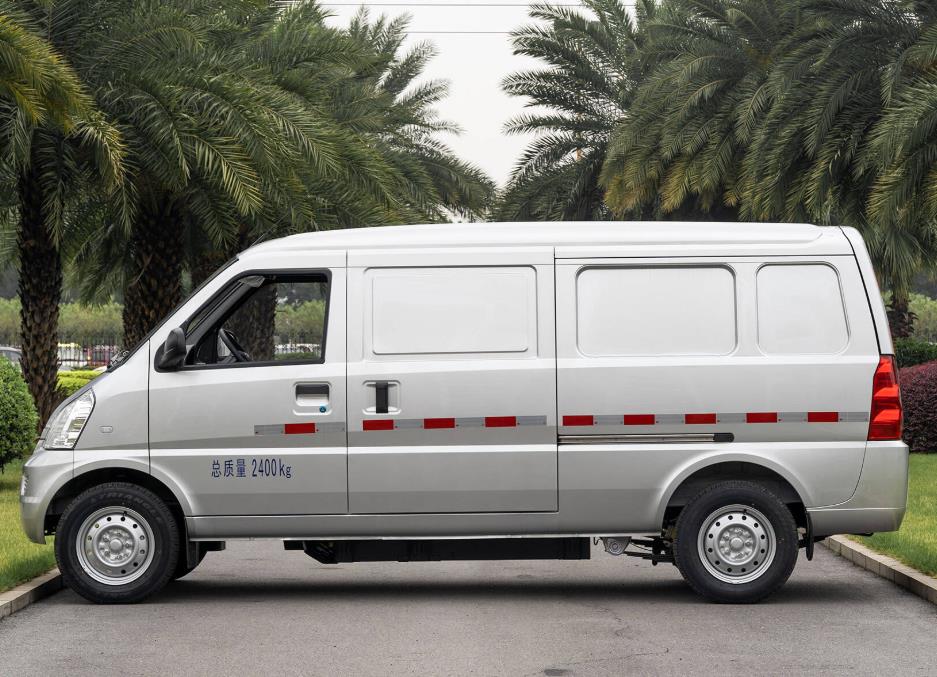 五菱-五菱荣光EV