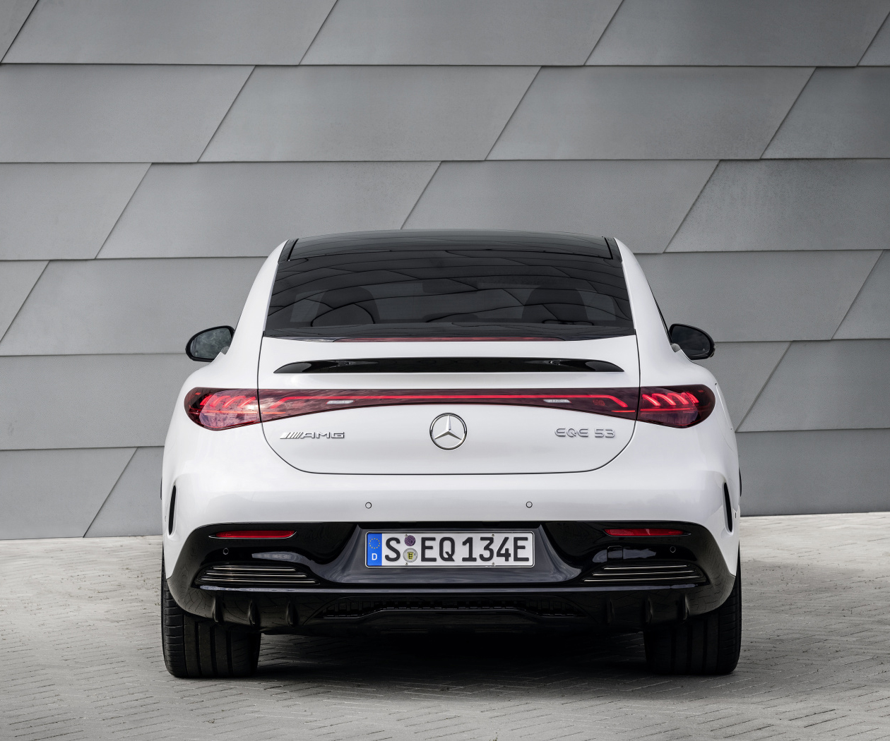 奔驰-奔驰EQE AMG