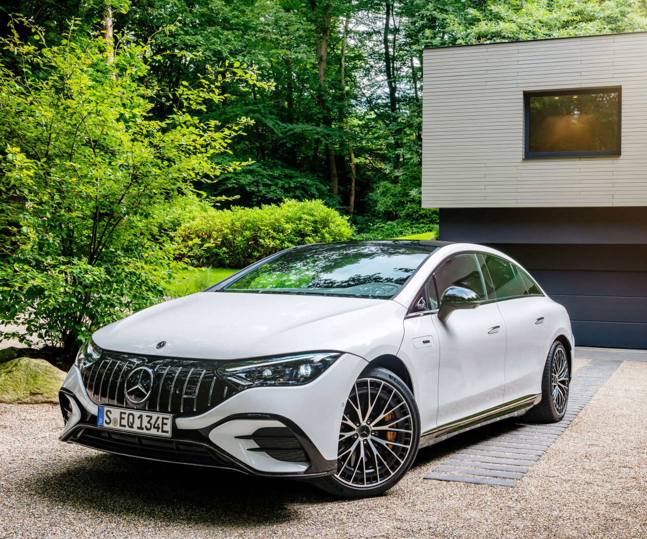 奔驰-奔驰EQE AMG