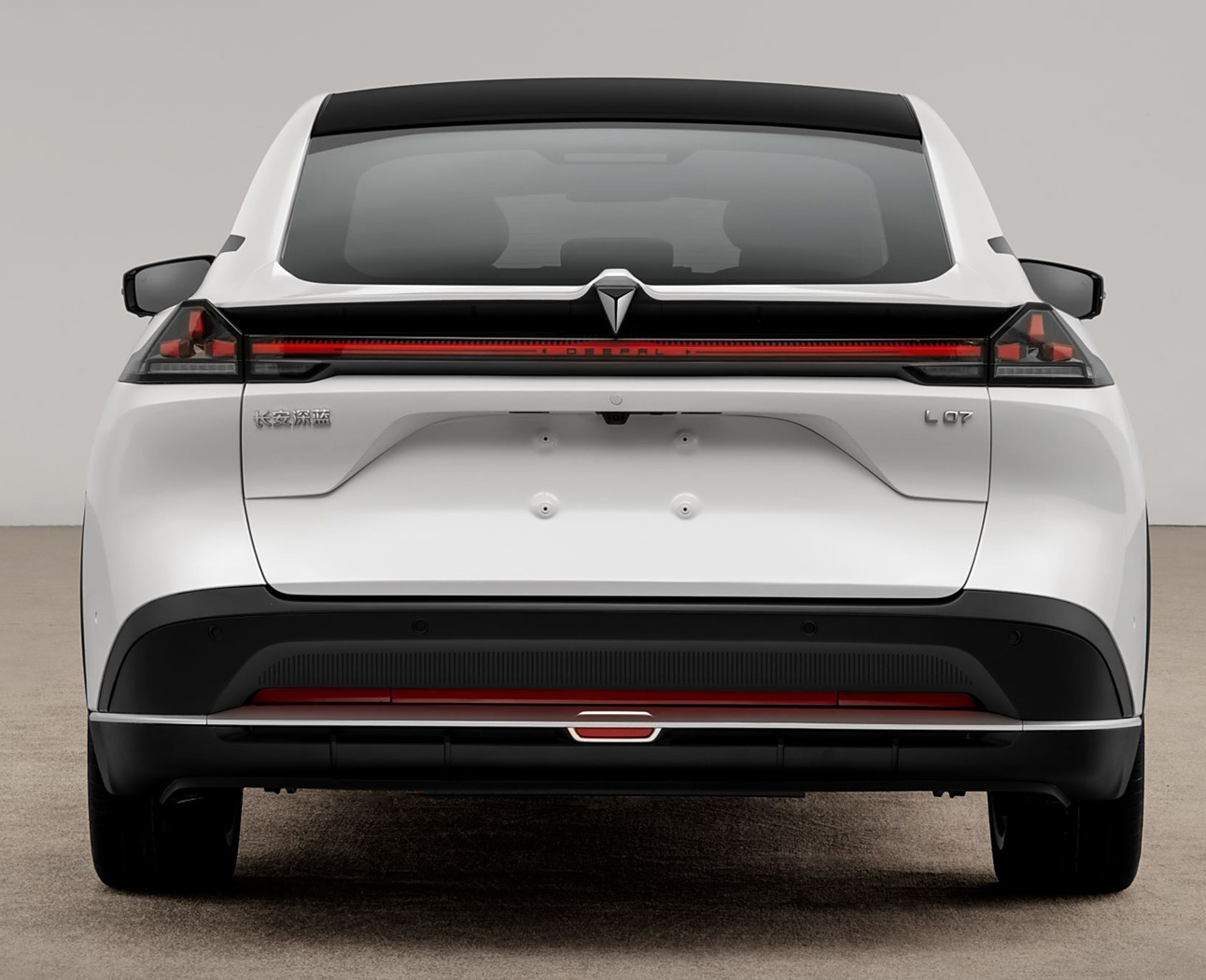 深蓝汽车-深蓝L07