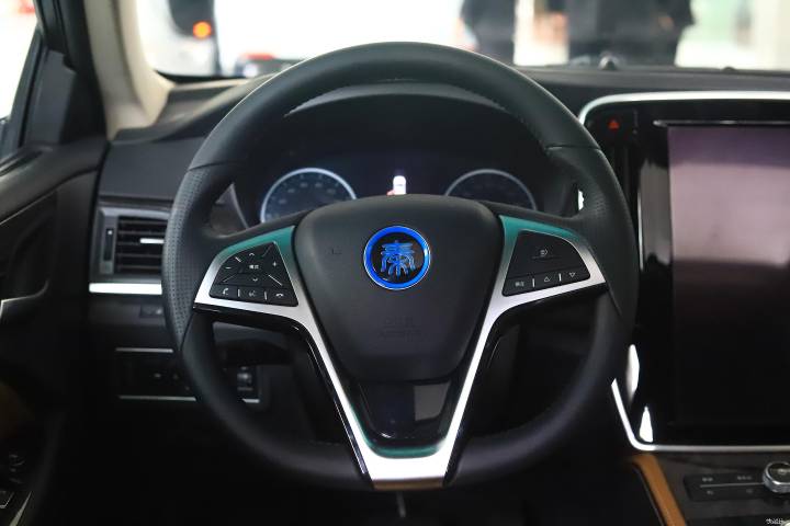 比亚迪-比亚迪秦