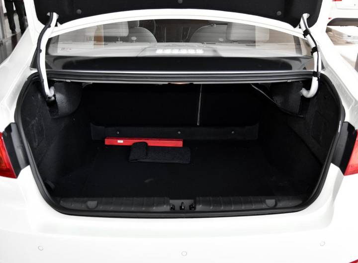 BEIJING汽车-BEIJING-EU5