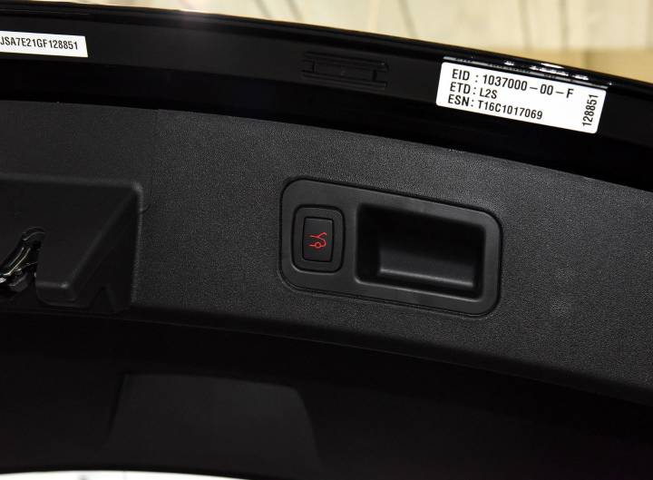 特斯拉-特斯拉Model S