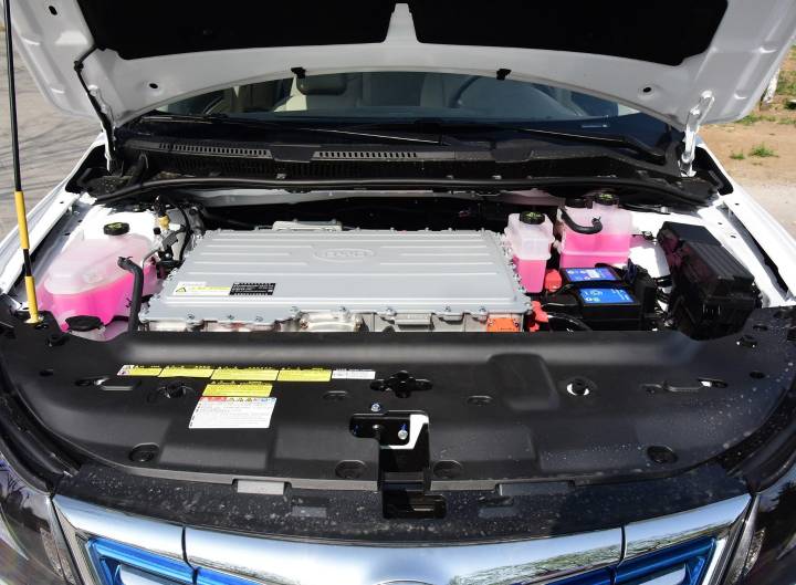 比亚迪-比亚迪e5