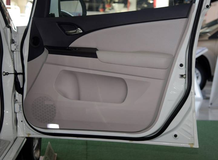 比亚迪-比亚迪e6