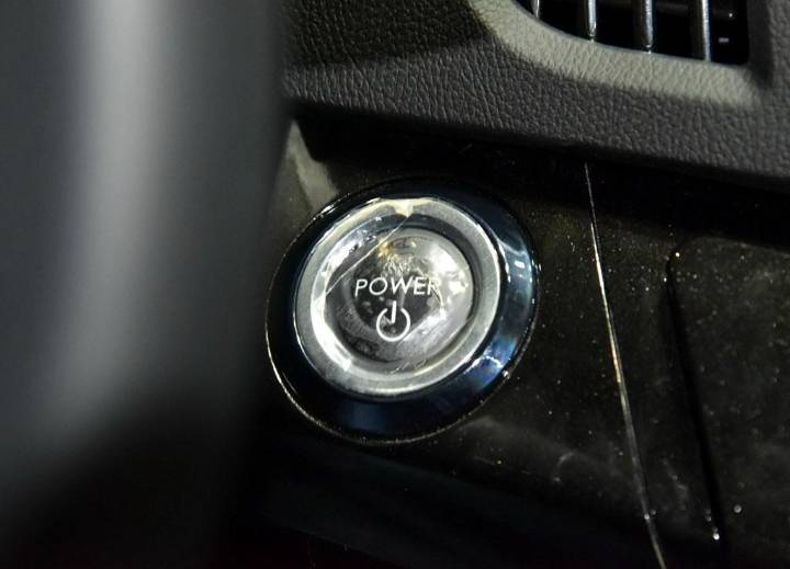 比亚迪-比亚迪e6