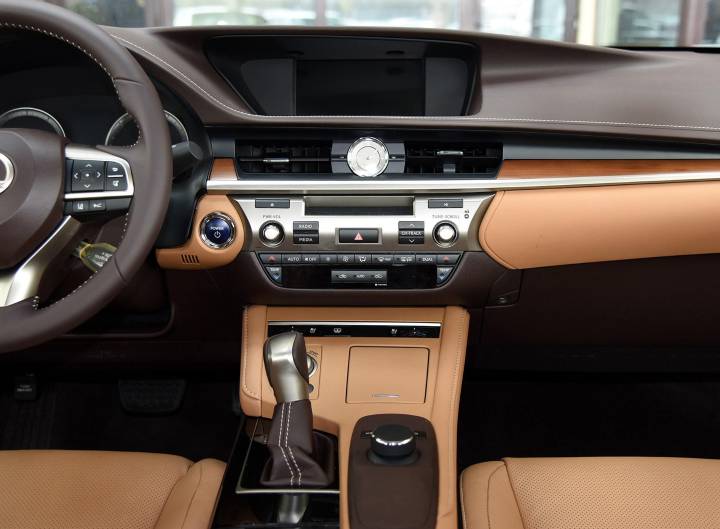 雷克萨斯-雷克萨斯ES