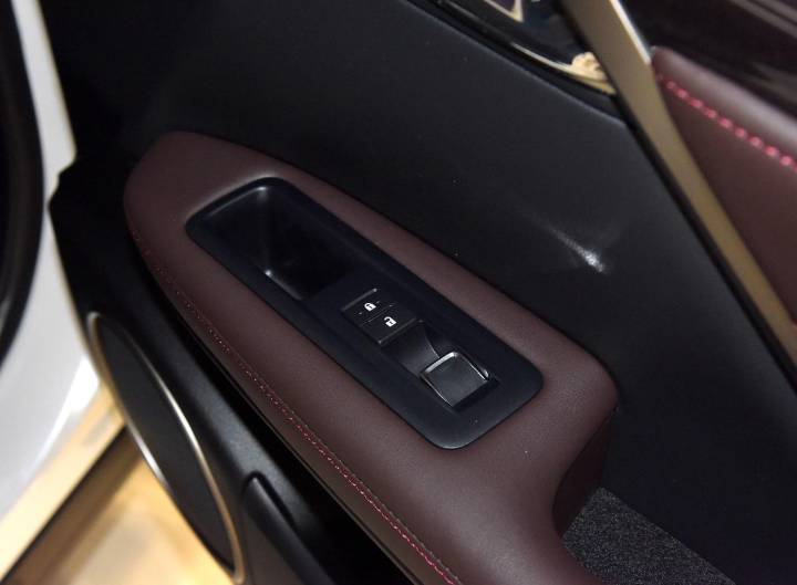 雷克萨斯-雷克萨斯RX