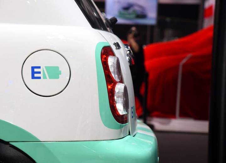 力帆汽车-力帆330EV