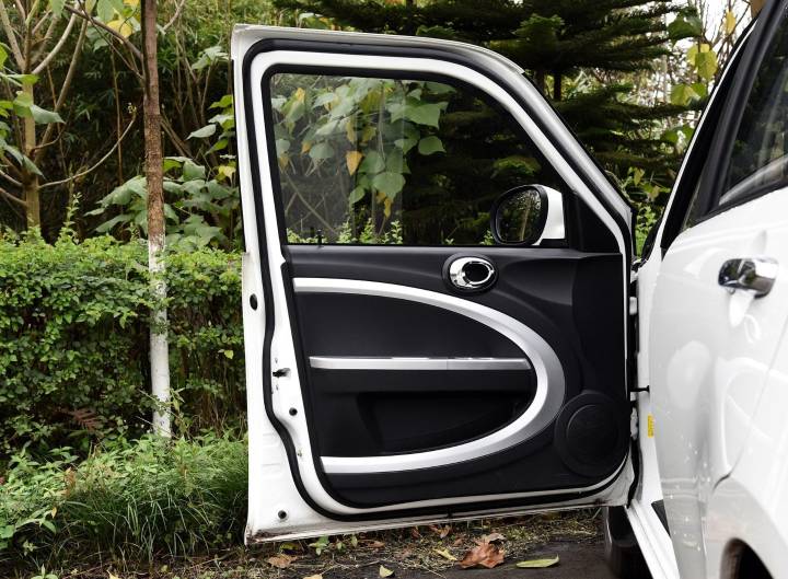 力帆汽车-力帆330EV