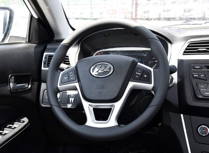 力帆汽车-力帆620EV