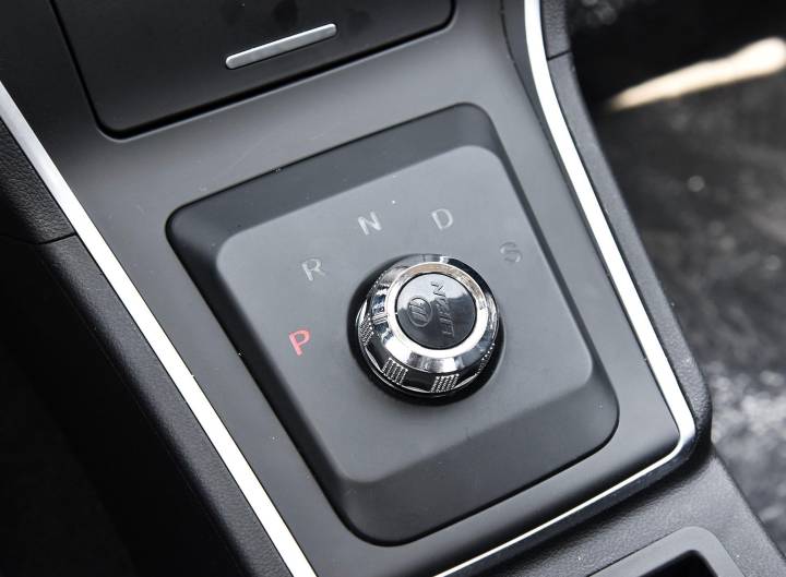 力帆汽车-力帆620EV