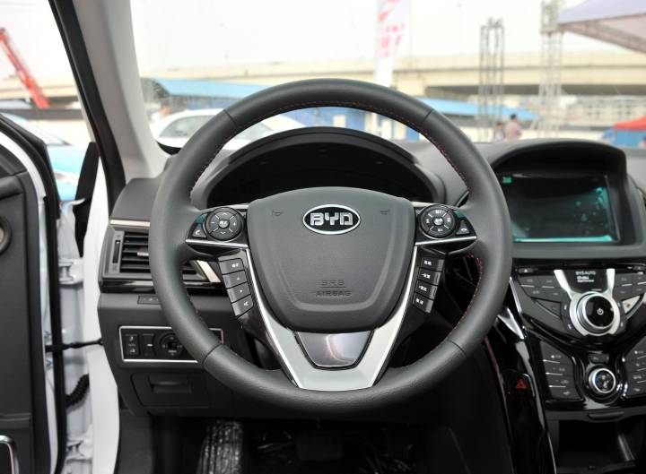 比亚迪-比亚迪秦