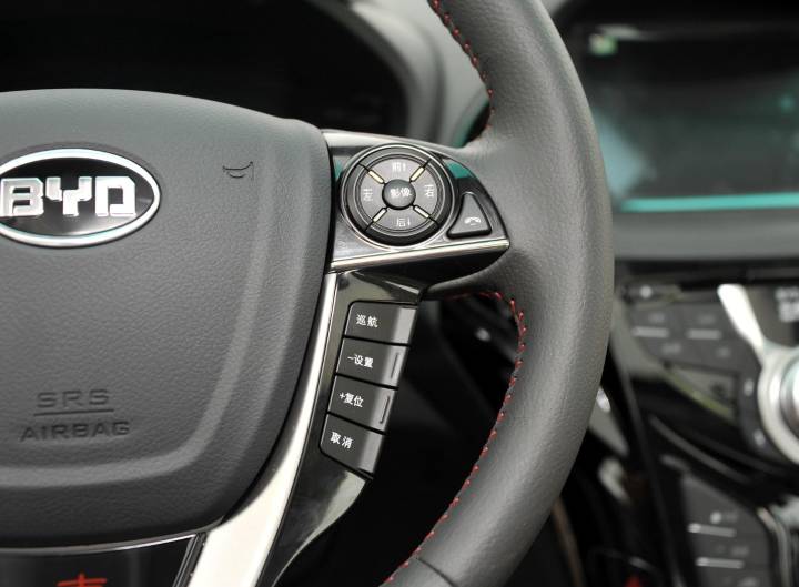 比亚迪-比亚迪秦