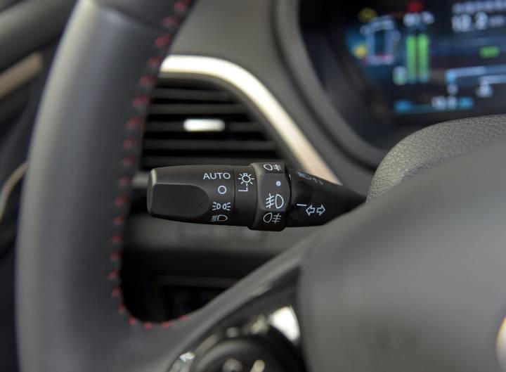 比亚迪-比亚迪秦