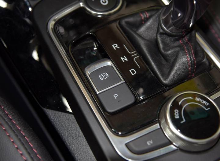 比亚迪-比亚迪秦