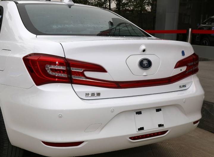 比亚迪-比亚迪秦