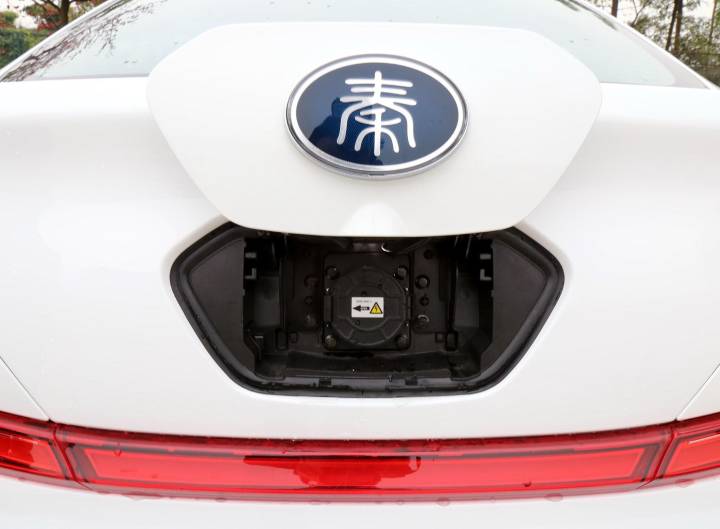 比亚迪-比亚迪秦