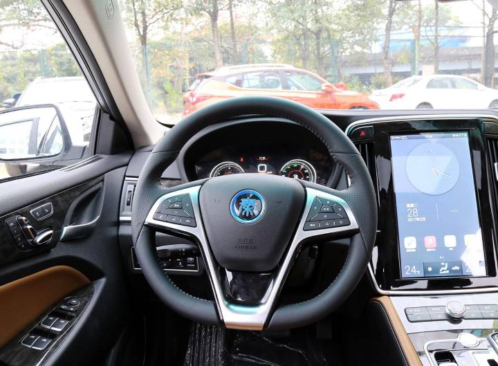 比亚迪-比亚迪秦