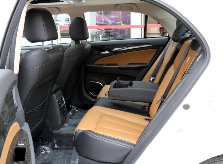 比亚迪-比亚迪秦