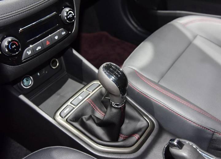 长安汽车-逸动EV