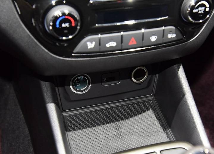 长安汽车-逸动EV