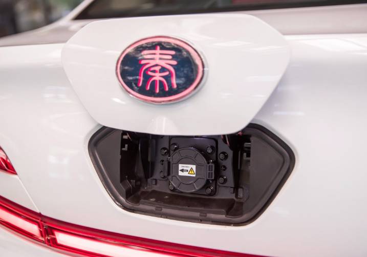 比亚迪-比亚迪秦