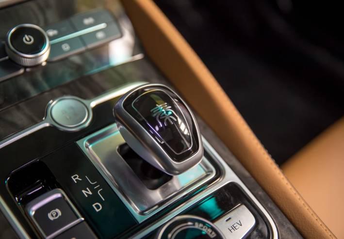 比亚迪-比亚迪秦