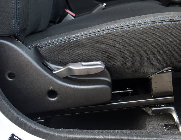 长安汽车-奔奔mini-e