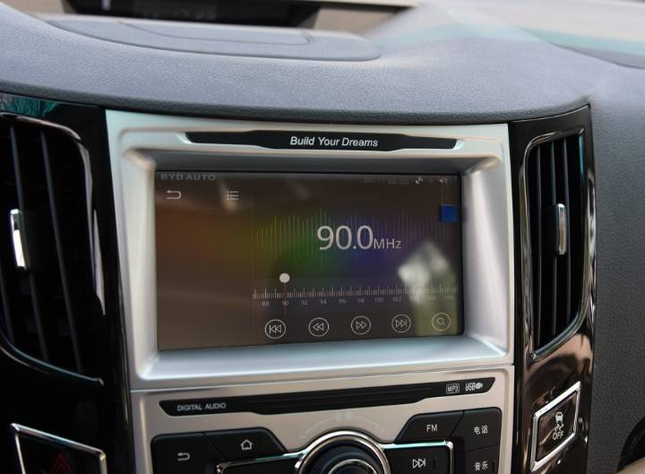 比亚迪-比亚迪e5