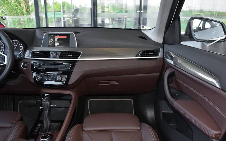 宝马-宝马X1新能源