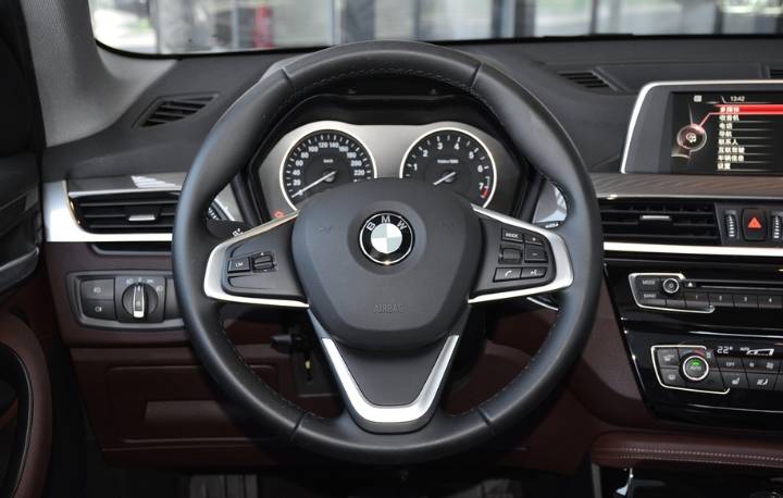 宝马-宝马X1新能源