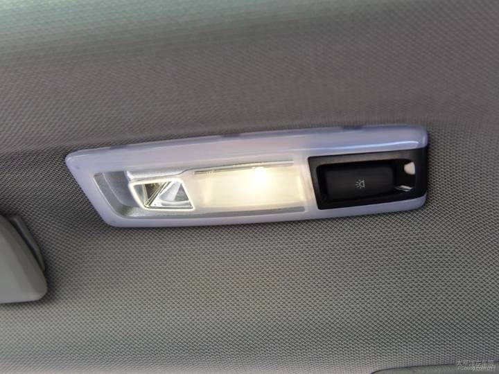 宝马-宝马X1新能源