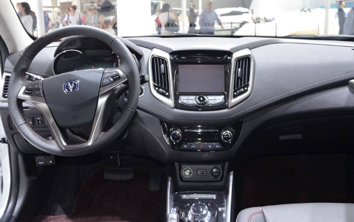 长安汽车-逸动EV