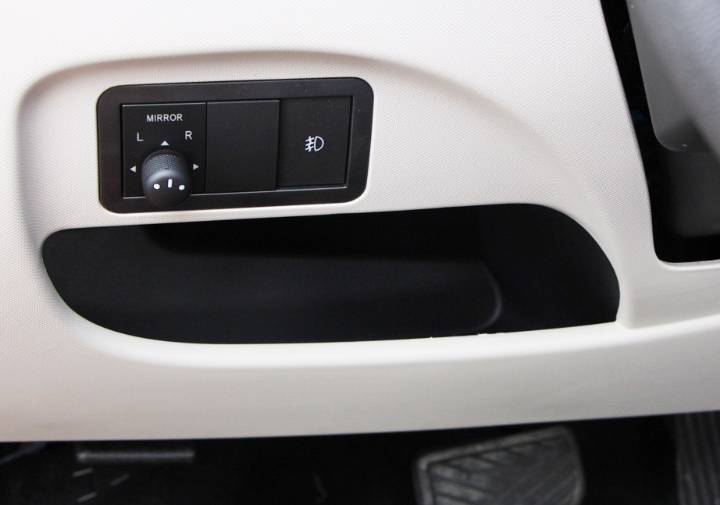 江铃集团新能源-江铃E200L