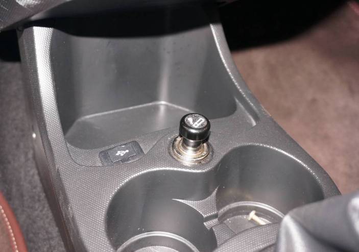 长安汽车-奔奔mini-e