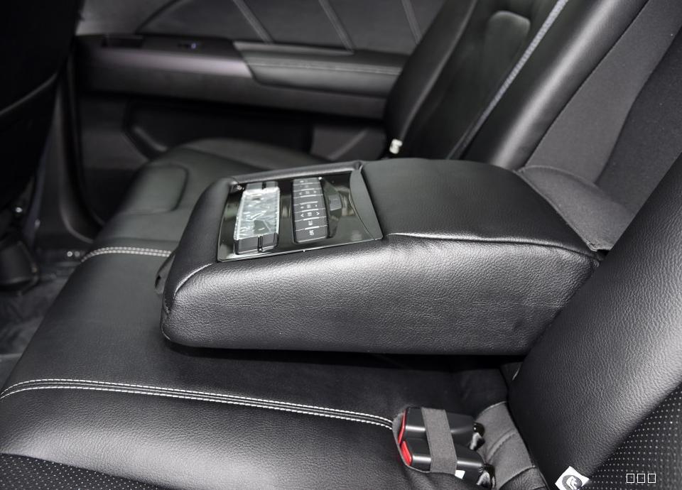 比亚迪-比亚迪e6