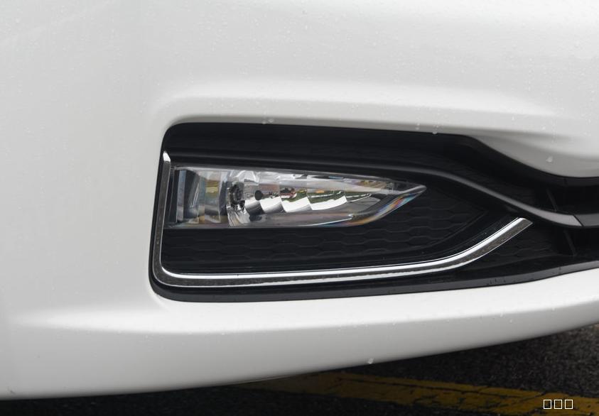 东风风神-风神E70