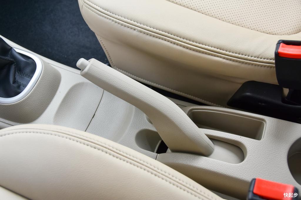 东风汽车-俊风E11K