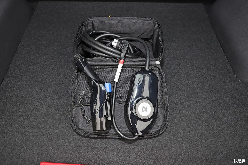 广汽三菱-祺智PHEV