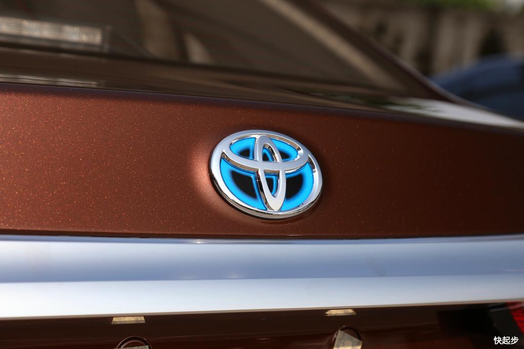丰田-雷凌