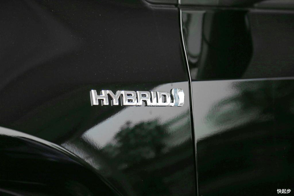 丰田-雷凌