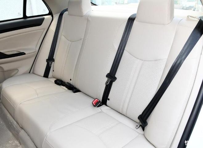 比亚迪-比亚迪e5