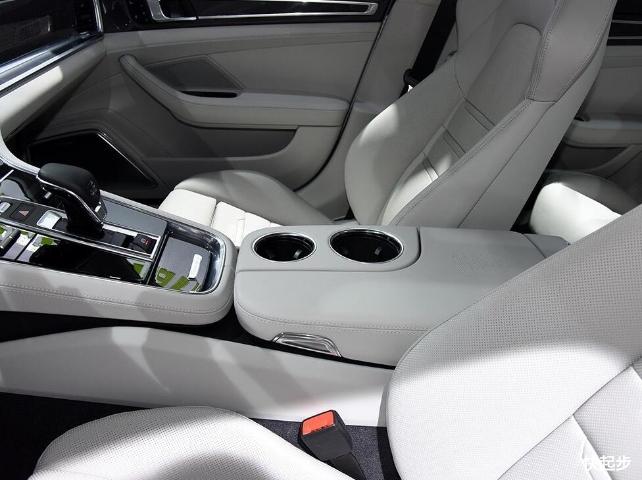 保时捷-Panamera新能源