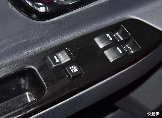 红星汽车-闪闪X2