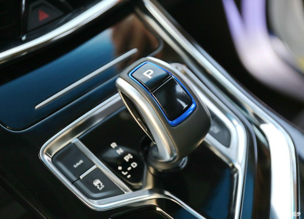 吉利汽车-嘉际PHEV